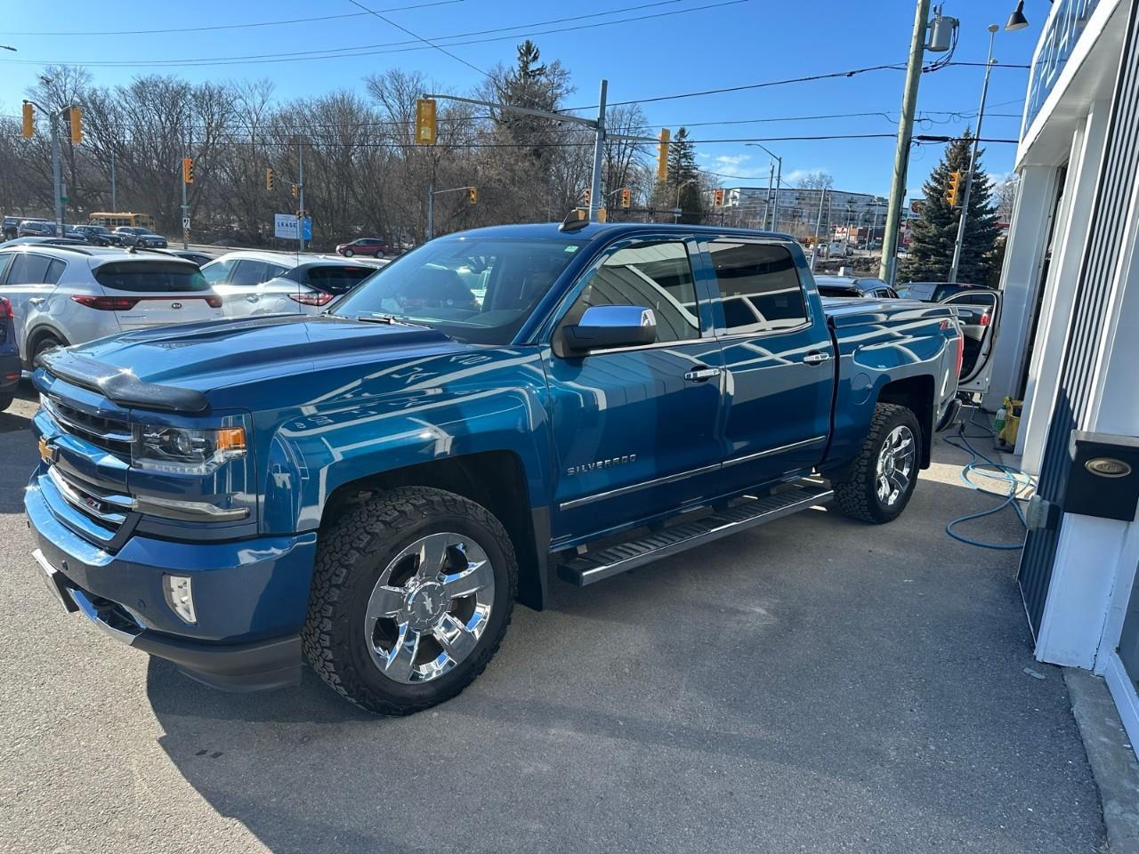 2018 Chevrolet Silverado 1500 2LZ Photo