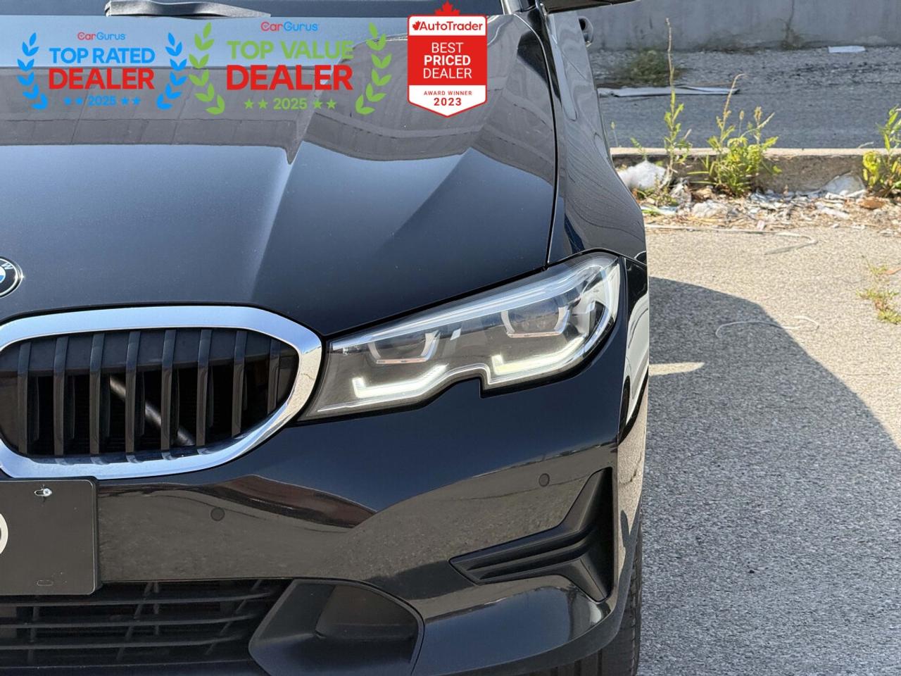 2019 BMW 3 Series //M PKG | BMW SERVICED | PANO | LOADED Photo