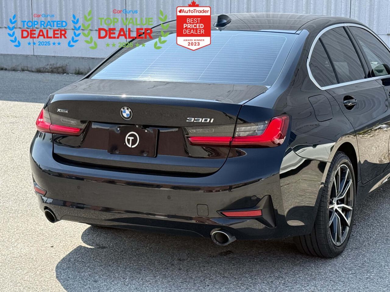 2019 BMW 3 Series //M PKG | BMW SERVICED | PANO | LOADED Photo