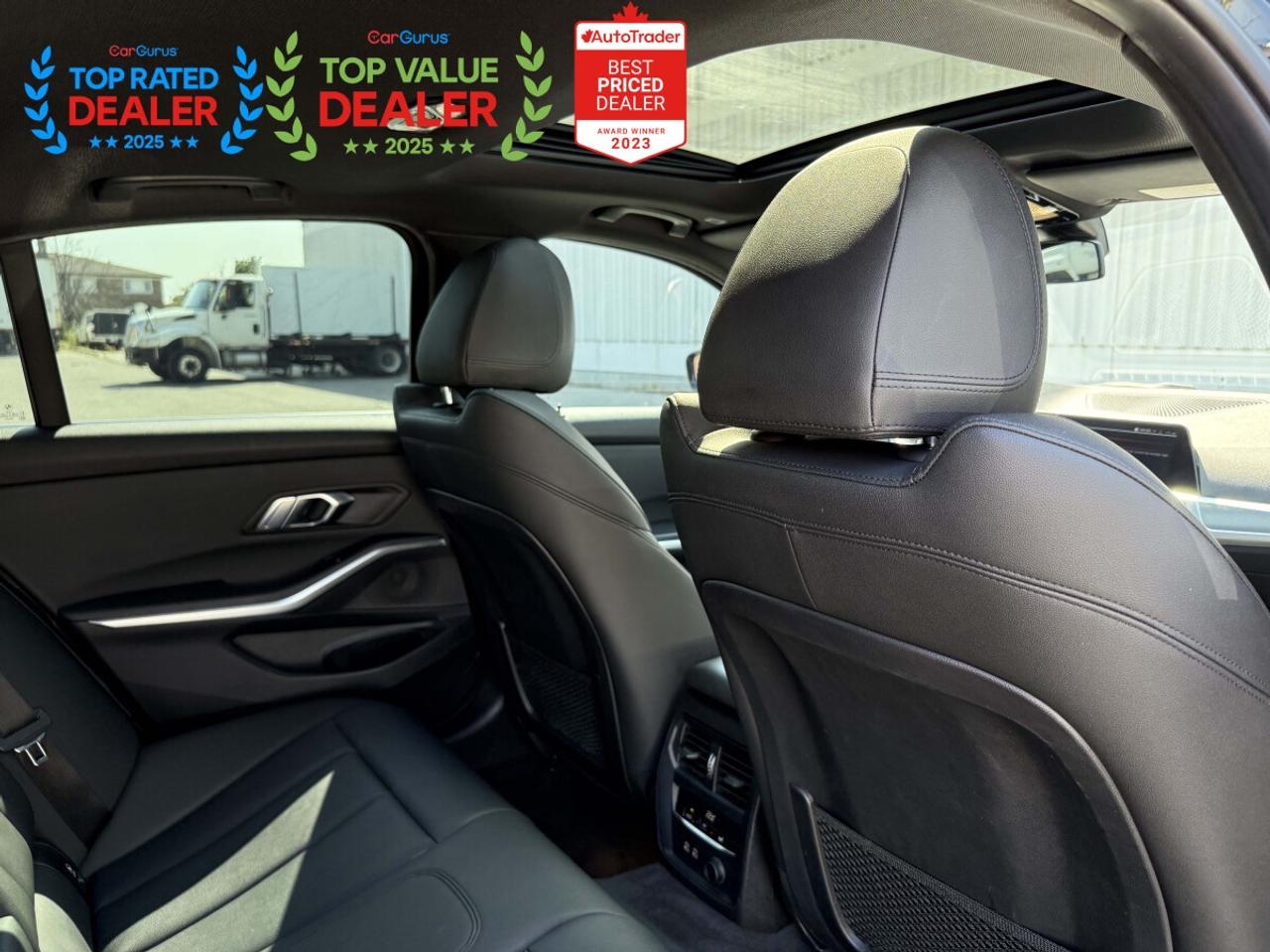 2019 BMW 3 Series //M PKG | BMW SERVICED | PANO | LOADED Photo
