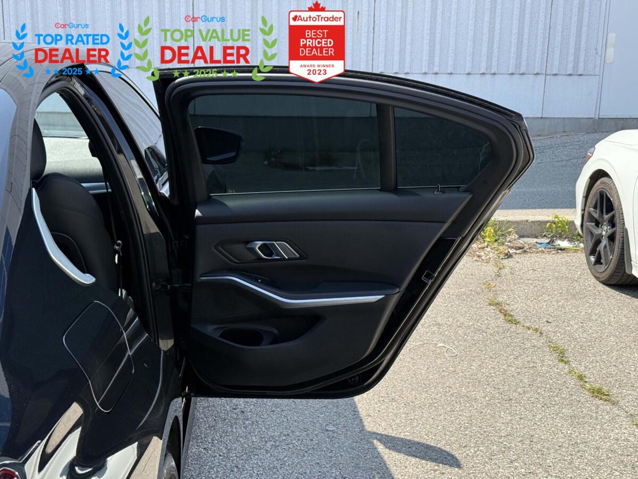 2019 BMW 3 Series //M PKG | BMW SERVICED | PANO | LOADED Photo