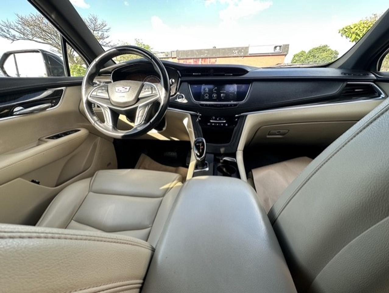 2018 Cadillac XT5 Sport Photo