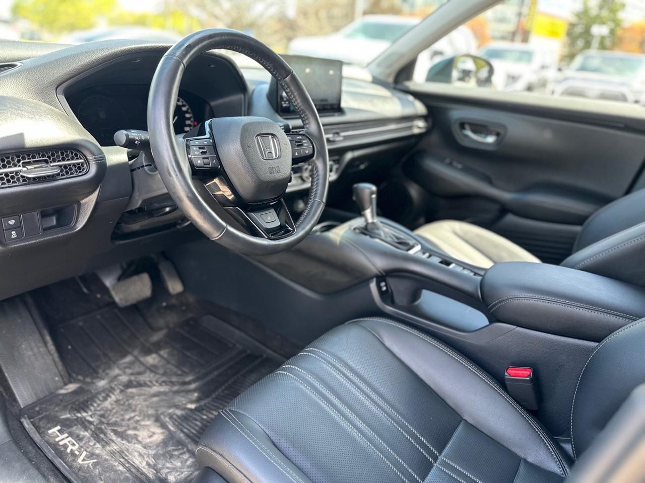 2025 Honda HR-V EX-L Photo