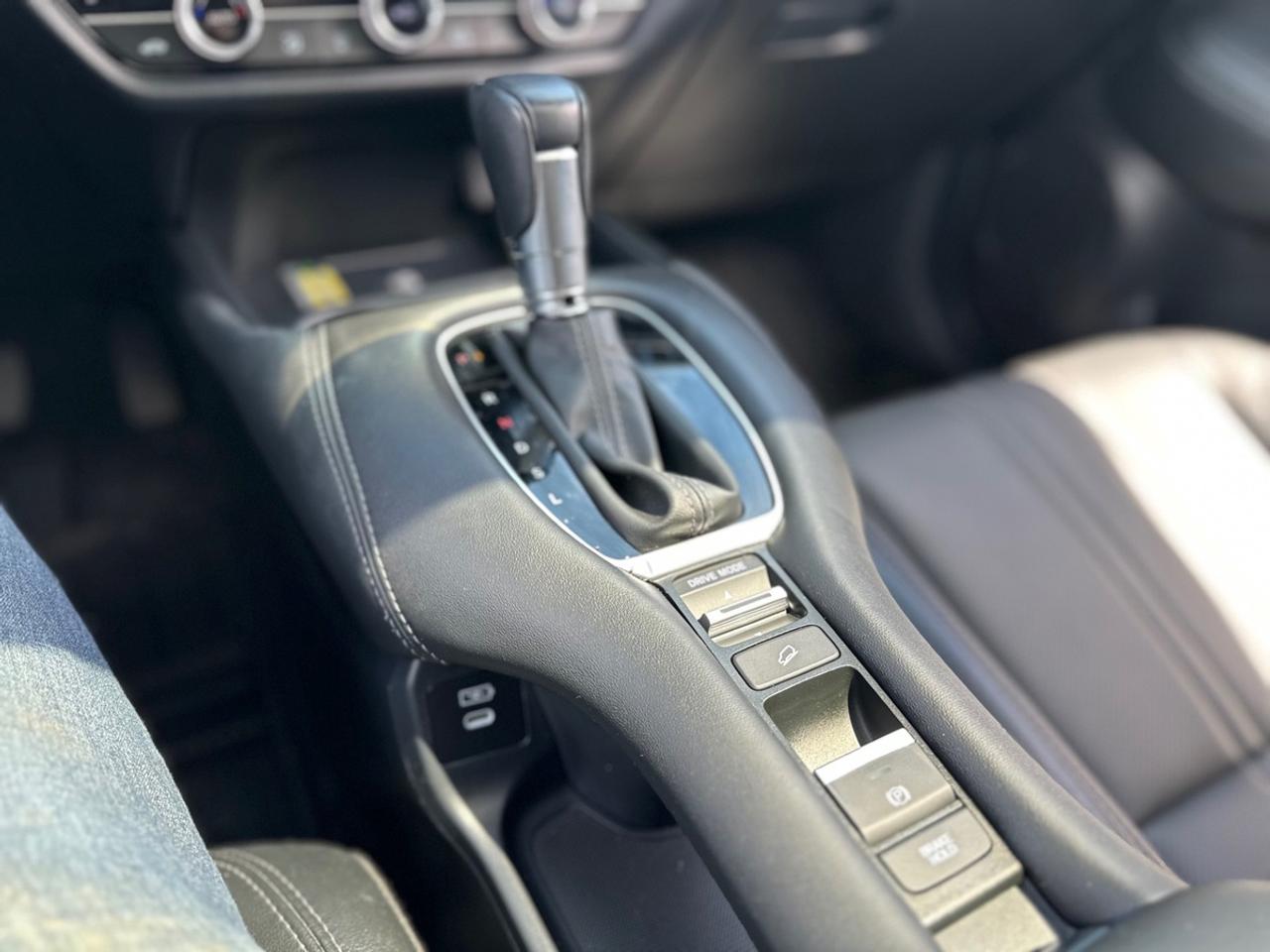 2025 Honda HR-V EX-L Photo