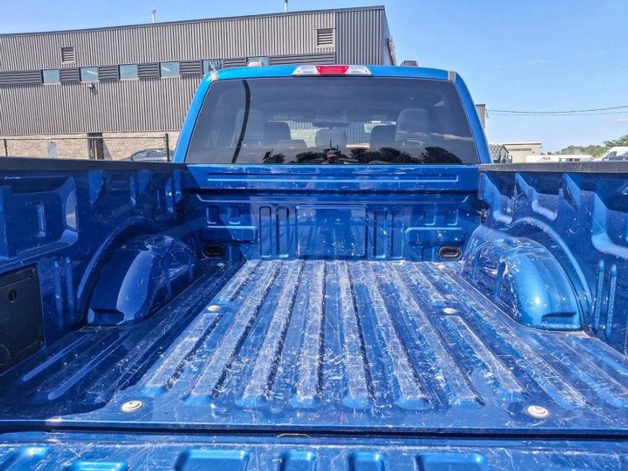 2025 Ford F-150 XLT Crew 4X4 | 5.0L V8 | Power Seat | CarPlay + Android | Rear Camera | and More ! Photo