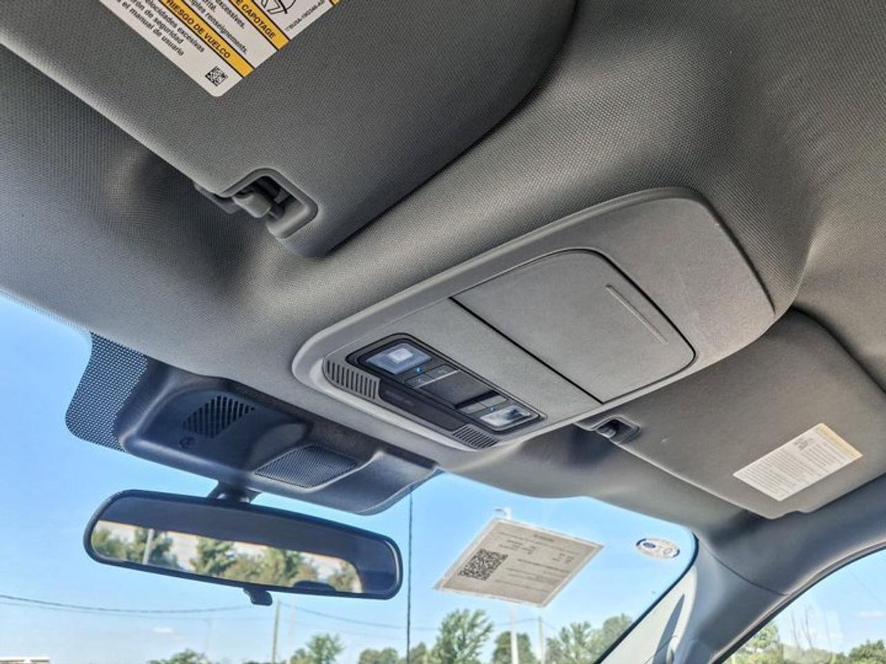2025 Ford F-150 XLT Crew 4X4 | 5.0L V8 | Power Seat | CarPlay + Android | Rear Camera | and More ! Photo