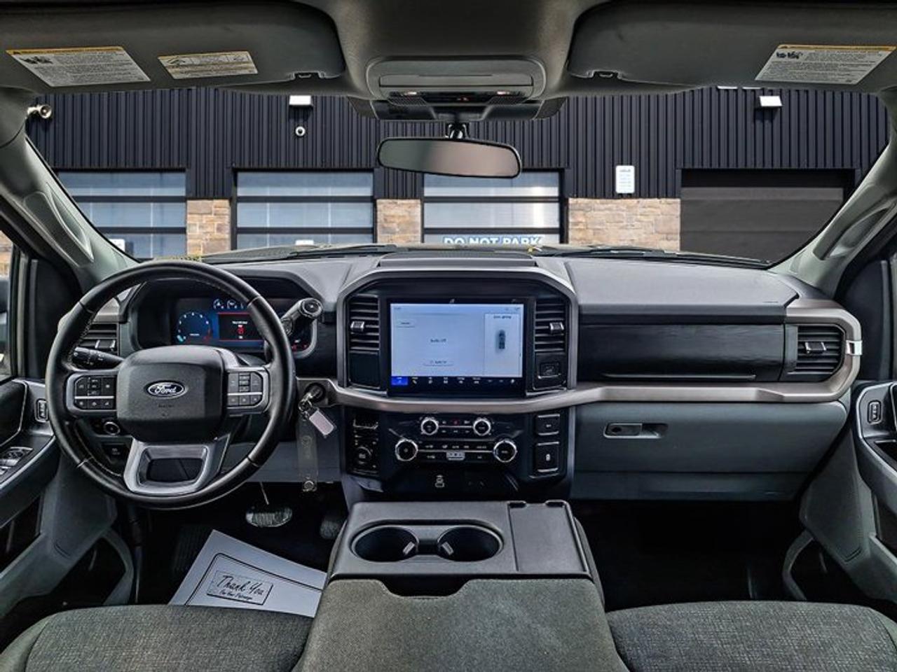 2025 Ford F-150 XLT Crew 4X4 | 5.0L V8 | Power Seat | CarPlay + Android | Rear Camera | and More ! Photo