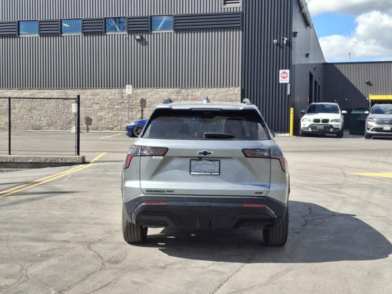 2025 Chevrolet Equinox AWD RS | Panoramic Sunroof | 360 Camera | Cooled + Heated Seats | Power Seats | Heated Wheel & More! Photo
