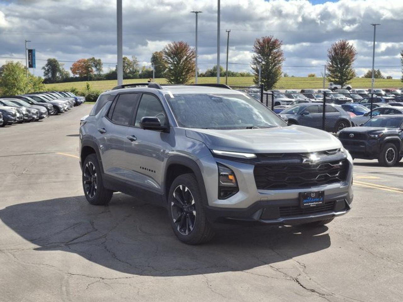 2025 Chevrolet Equinox AWD RS | Panoramic Sunroof | 360 Camera | Cooled + Heated Seats | Power Seats | Heated Wheel & More! Photo