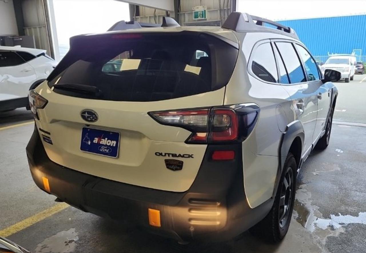 2024 Subaru Outback Wilderness AWD | Leather | Sunroof | Adaptive Cruise | Heated Wheel + Seats | Power Seat | and More! Photo3