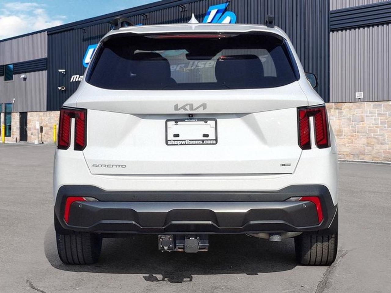2024 Kia Sorento X-Line Limited AWD | Leather | Panoramic Sunroof | Heated + Cooled Seats | Heated Steering and More! Photo