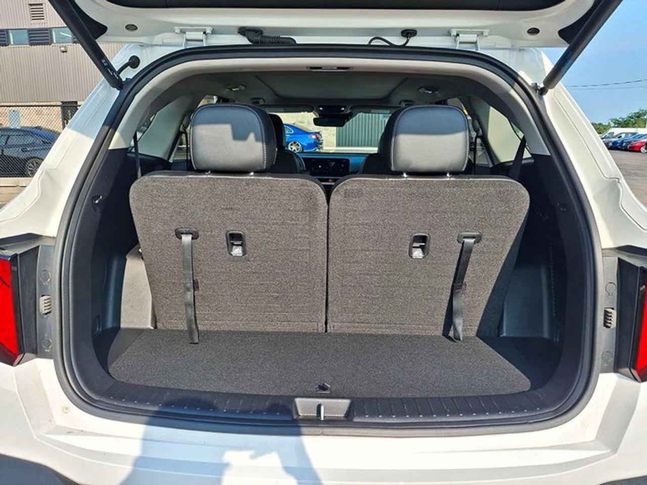 2024 Kia Sorento X-Line Limited AWD | Leather | Panoramic Sunroof | Heated + Cooled Seats | Heated Steering and More! Photo