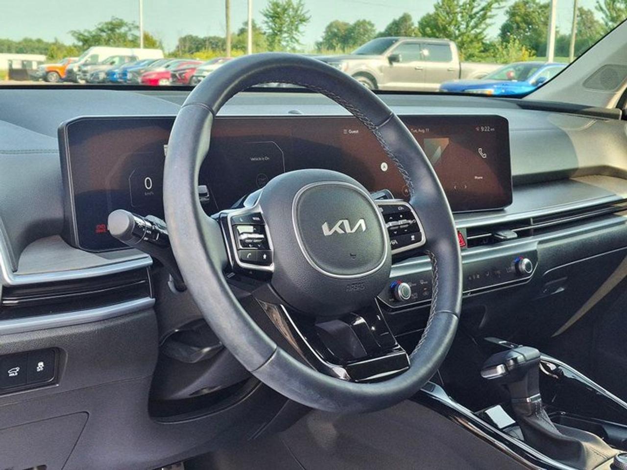 2024 Kia Sorento X-Line Limited AWD | Leather | Panoramic Sunroof | Heated + Cooled Seats | Heated Steering and More! Photo