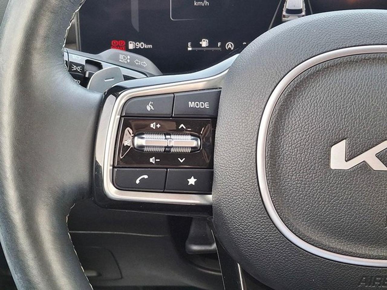 2024 Kia Sorento X-Line Limited AWD | Leather | Panoramic Sunroof | Heated + Cooled Seats | Heated Steering and More! Photo