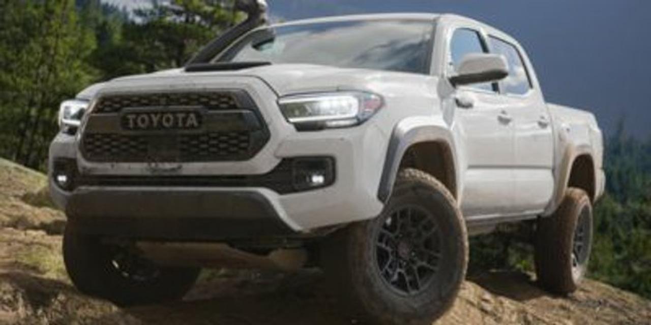 2022 Toyota Tacoma TRD Sport 4x4 | Heated Seats | Adaptive Cruise | CarPlay + Android | Keyless Entry | and More ! Photo0
