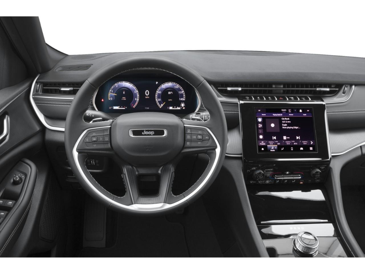 2027 Jeep Grand Cherokee L Laredo Altitude 4x4 Photo