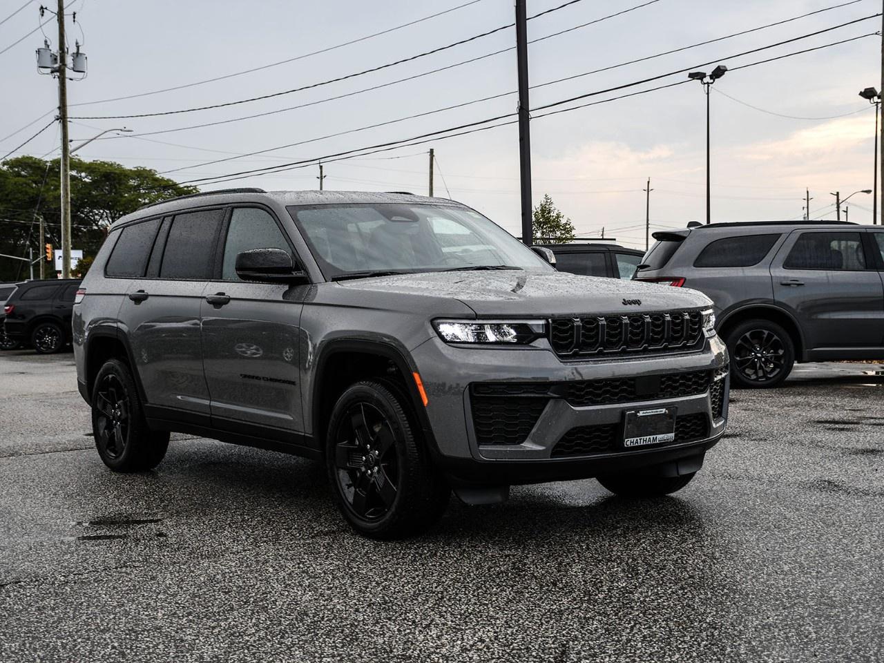 2027 Jeep Grand Cherokee L Laredo Altitude 4x4 Photo
