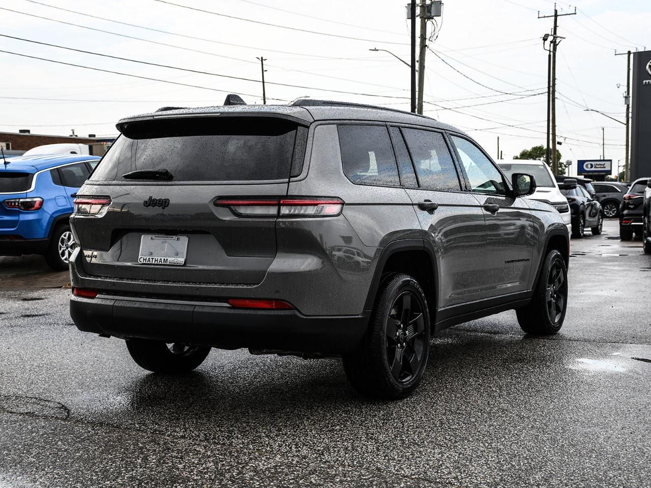 2027 Jeep Grand Cherokee L Laredo Altitude 4x4 Photo3