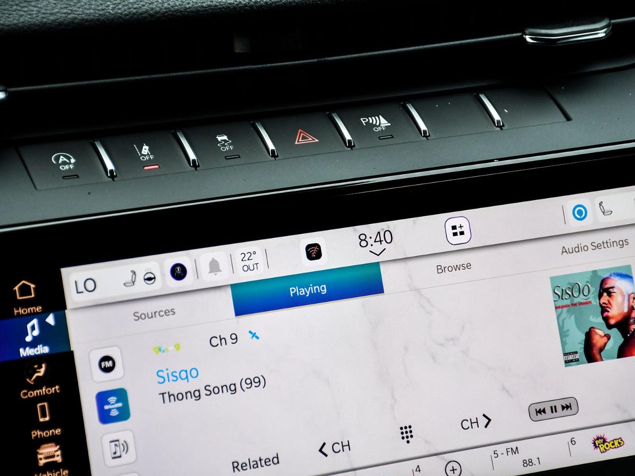 2027 Jeep Grand Cherokee L Laredo Altitude 4x4 Photo