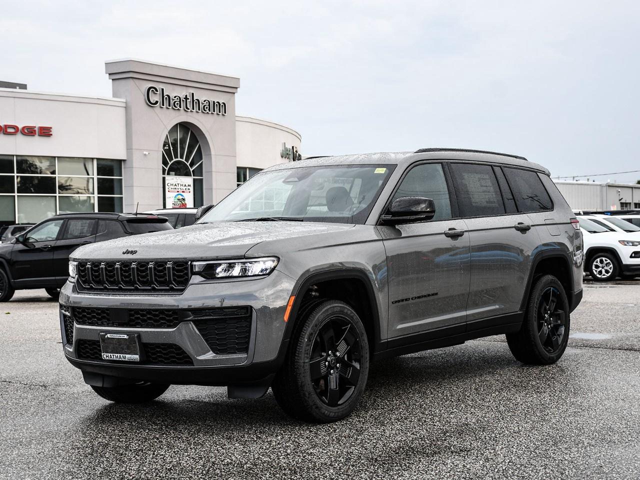 2027 Jeep Grand Cherokee L Laredo Altitude 4x4 Photo