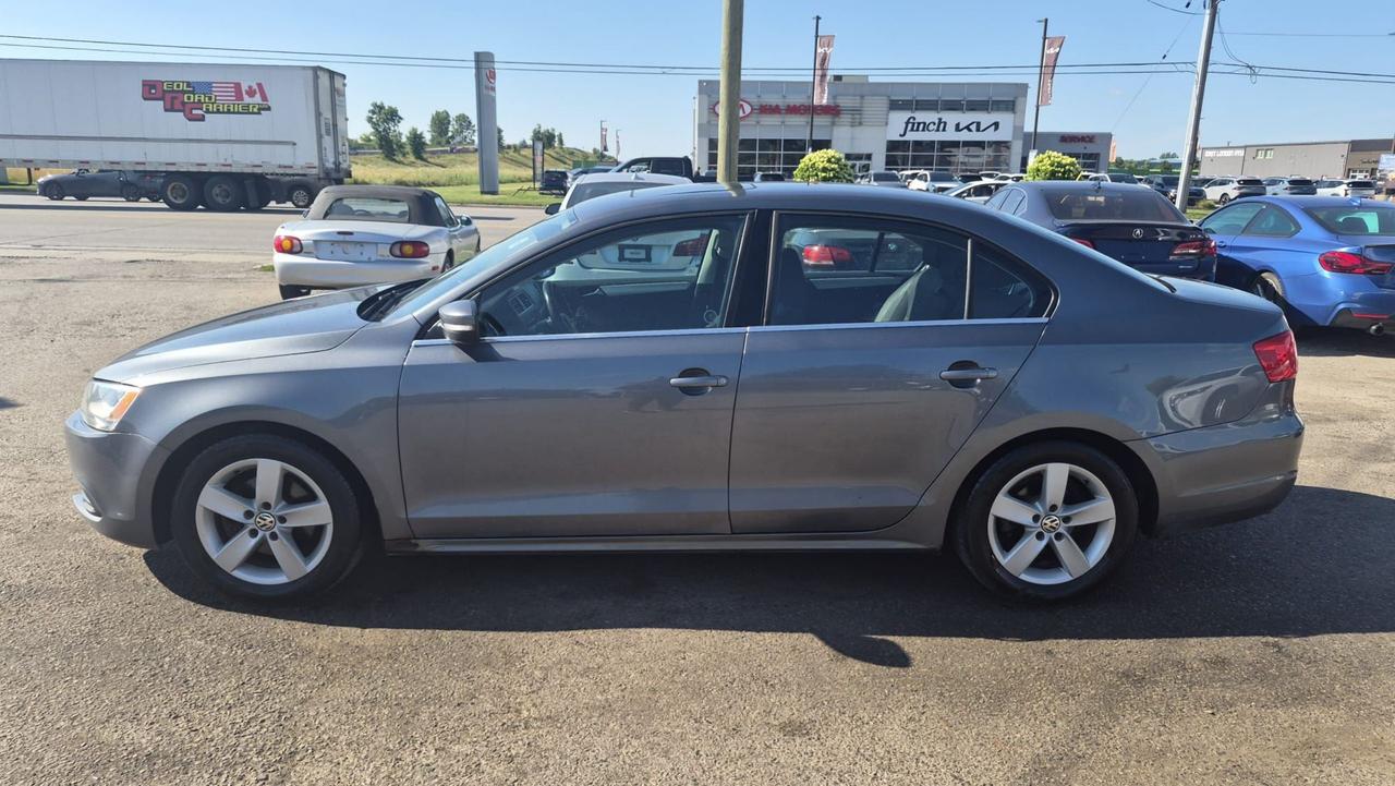 2014 Volkswagen Jetta COMFORTLINE, TSI, SEDAN, AUTO, 4 CYL, CERTIFIED Photo