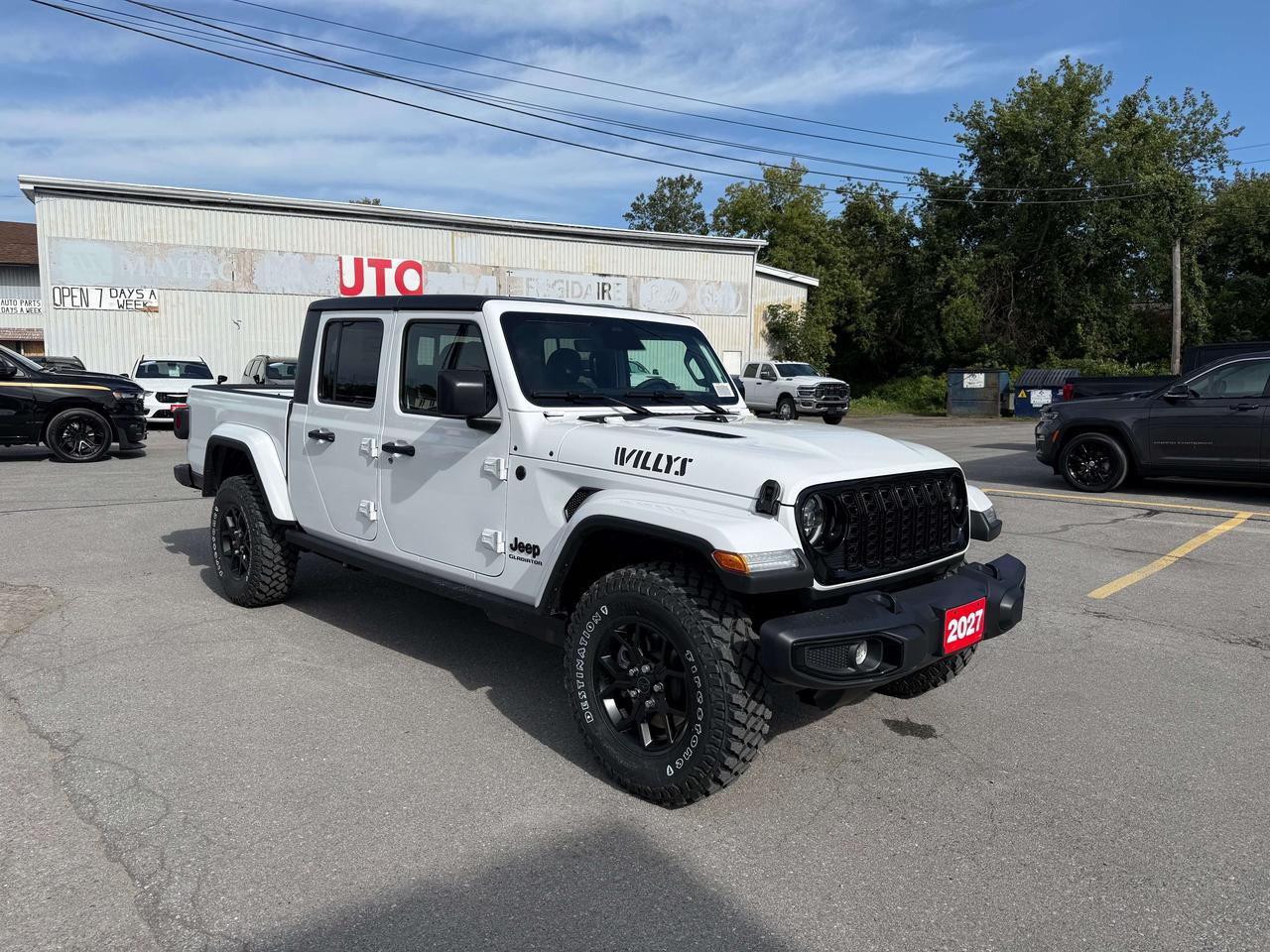 2027 Jeep Gladiator Willys 4x4 Photo