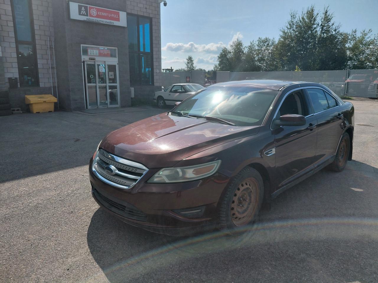 Used 2010 Ford Taurus SEL for sale in Drummondville, QC