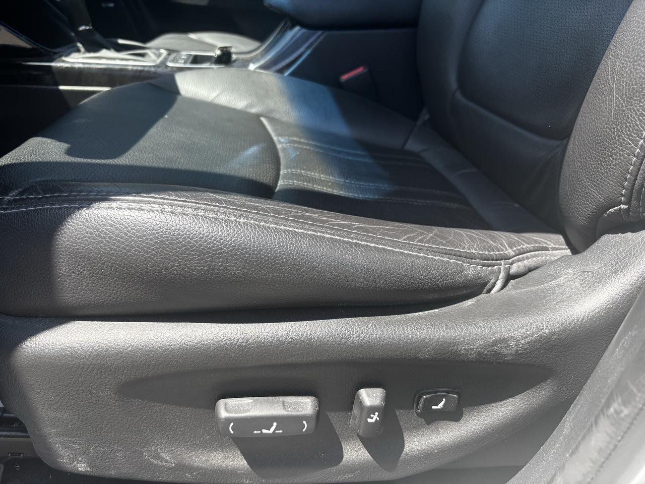 2015 Kia Sorento SX, All Wheel Drive, Sunroof, Leather,Remote Start Photo