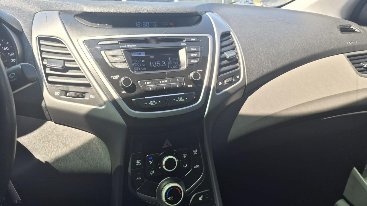 2014 Hyundai Elantra AS IS, GL, MANUAL, DRIVES GOOD Photo