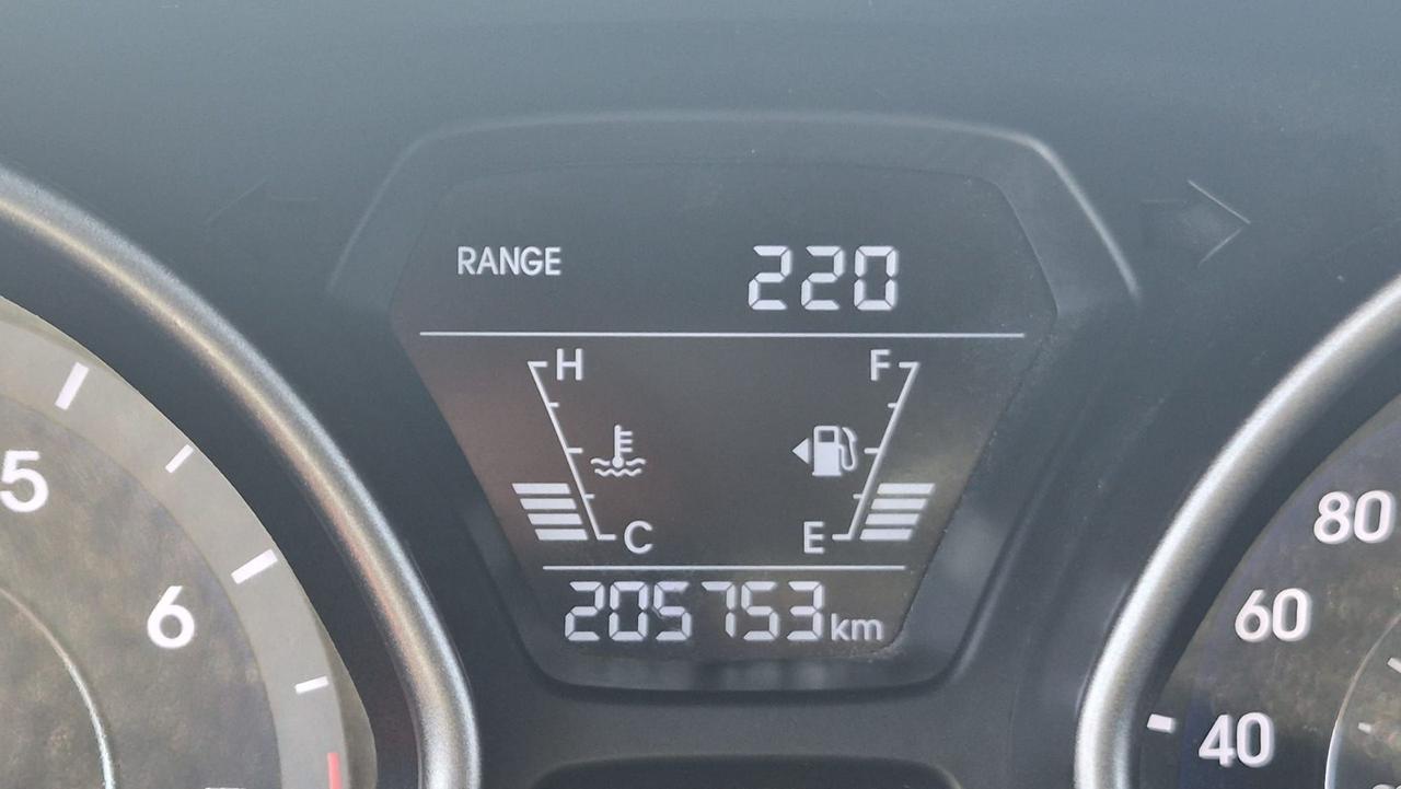 2014 Hyundai Elantra AS IS, GL, MANUAL, DRIVES GOOD Photo