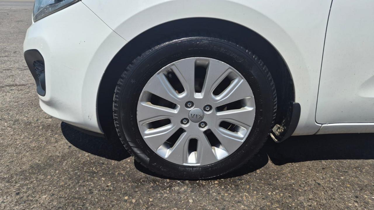2013 Kia Rio EX, 4 CYL, ONLY 105KMS, AUTO, NO ACCIDENT, CERT Photo