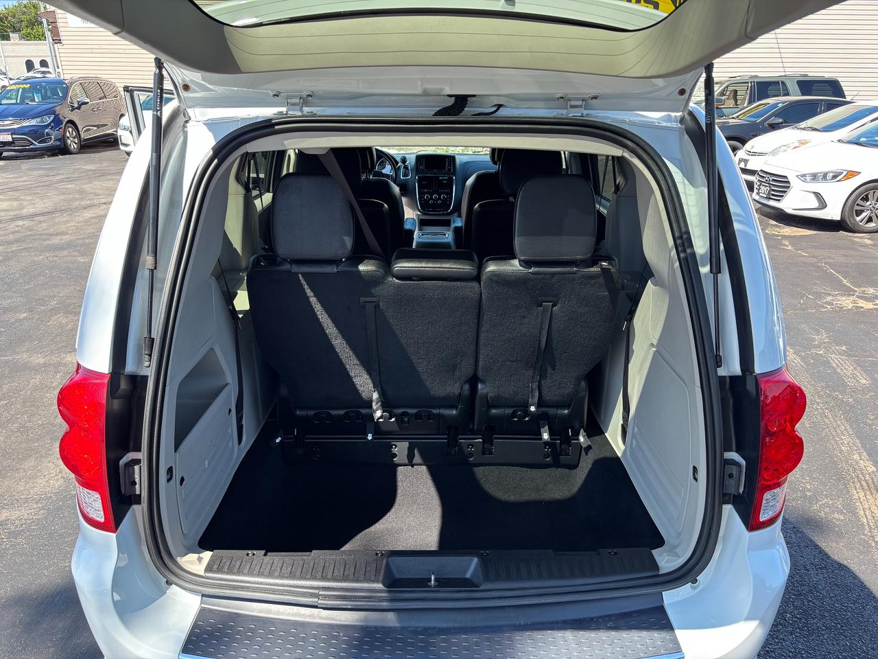 2019 Dodge Grand Caravan SXT Premium Plus Photo