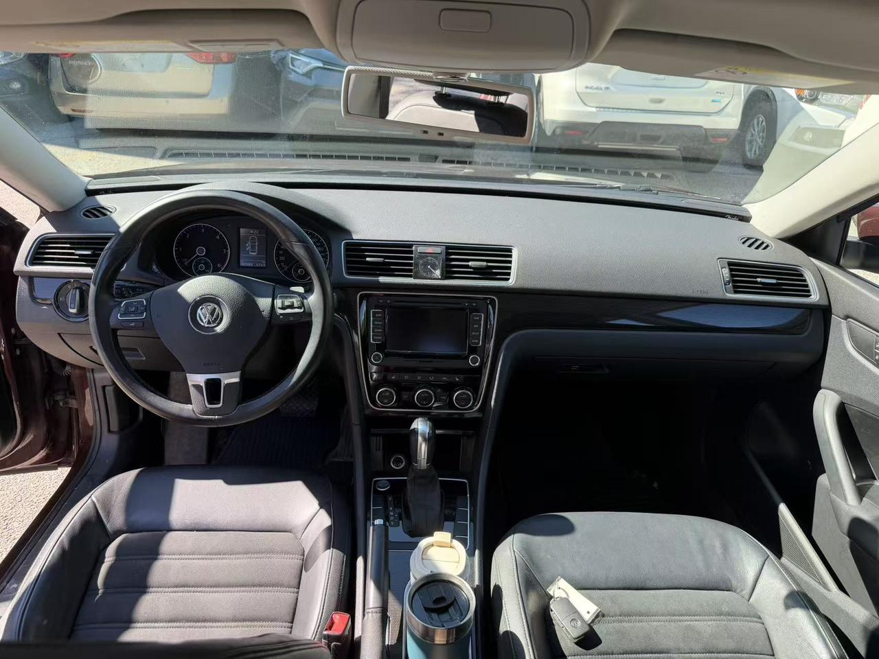 2013 Volkswagen Passat 4dr Sdn 2.0 TDI DSG Highline Photo