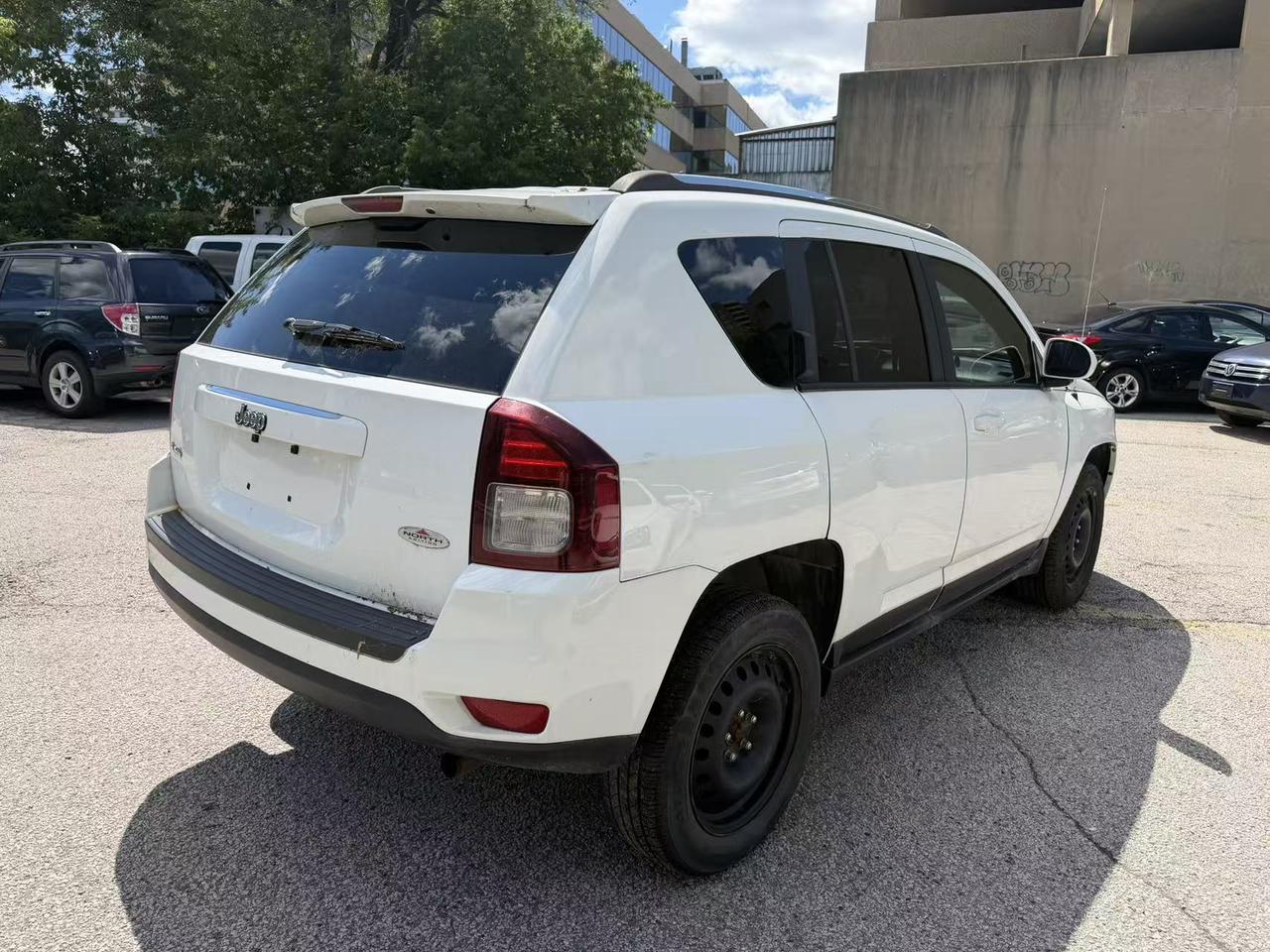 2015 Jeep Compass 4WD 4DR NORTH Photo