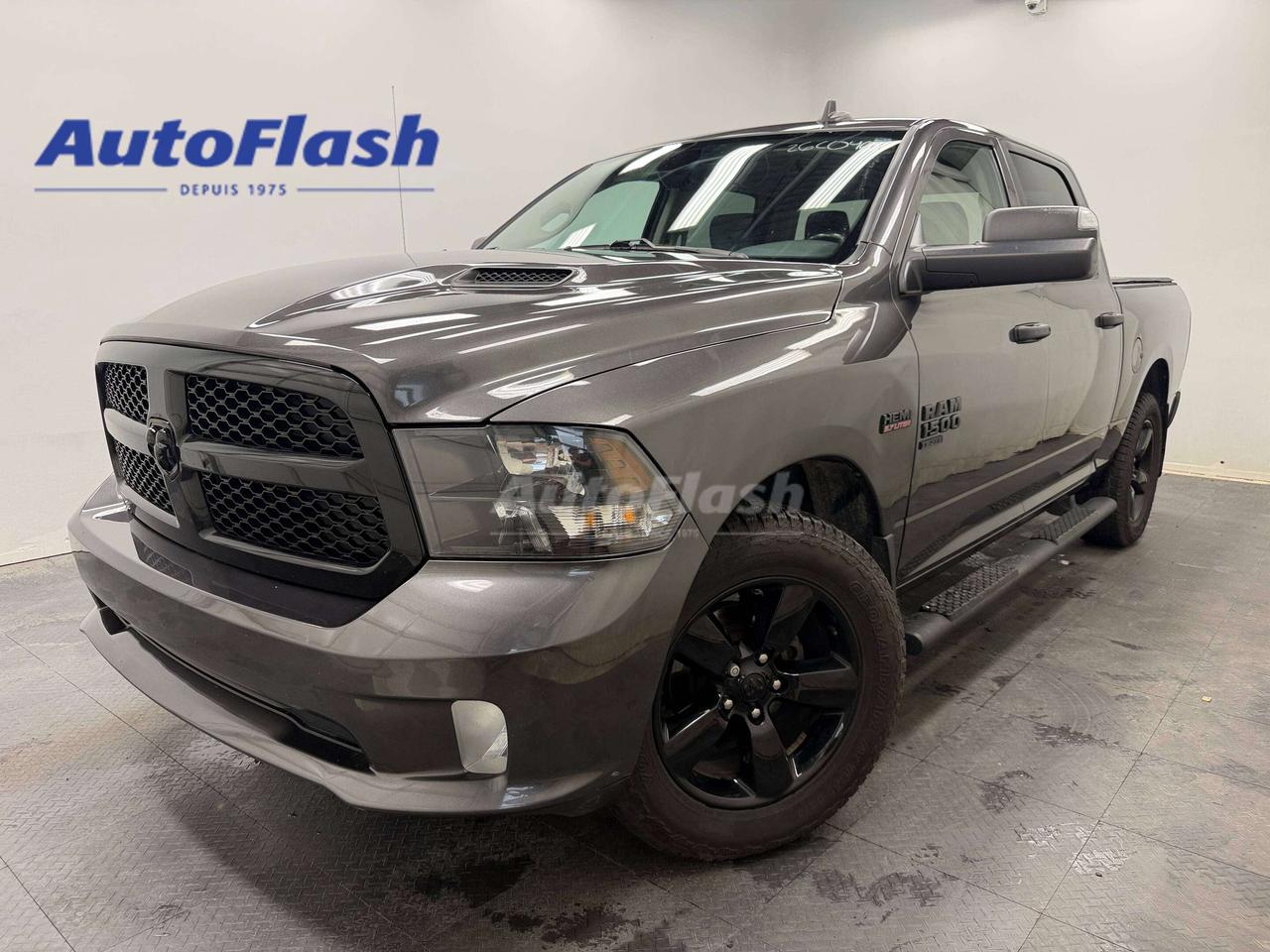 Used 2023 RAM 1500 EXPRESS, NIGHT PKG, SIEGES & VOLANT CHAUFF for sale in Saint-Hubert, QC