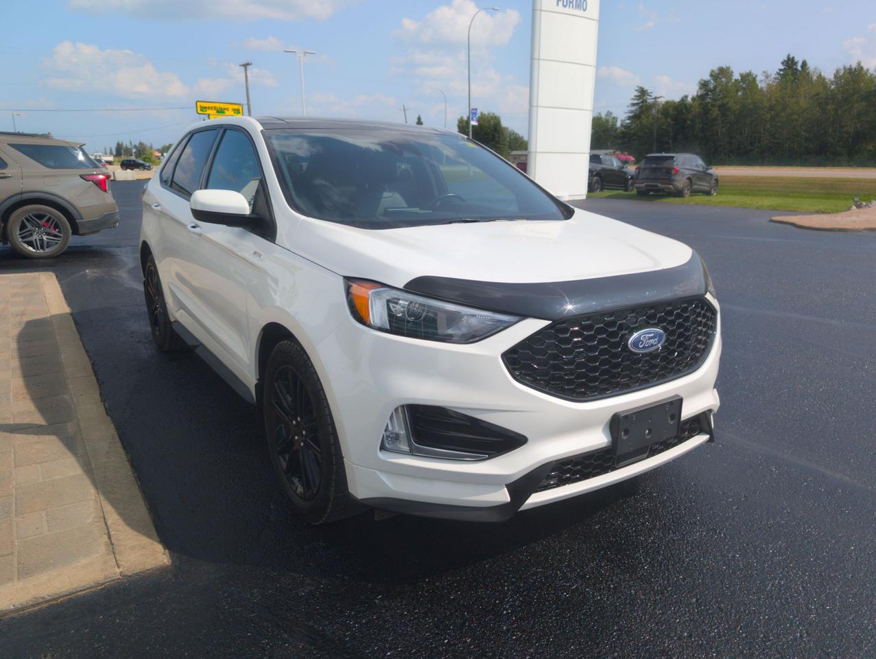 2022 Ford Edge ST Line Photo3