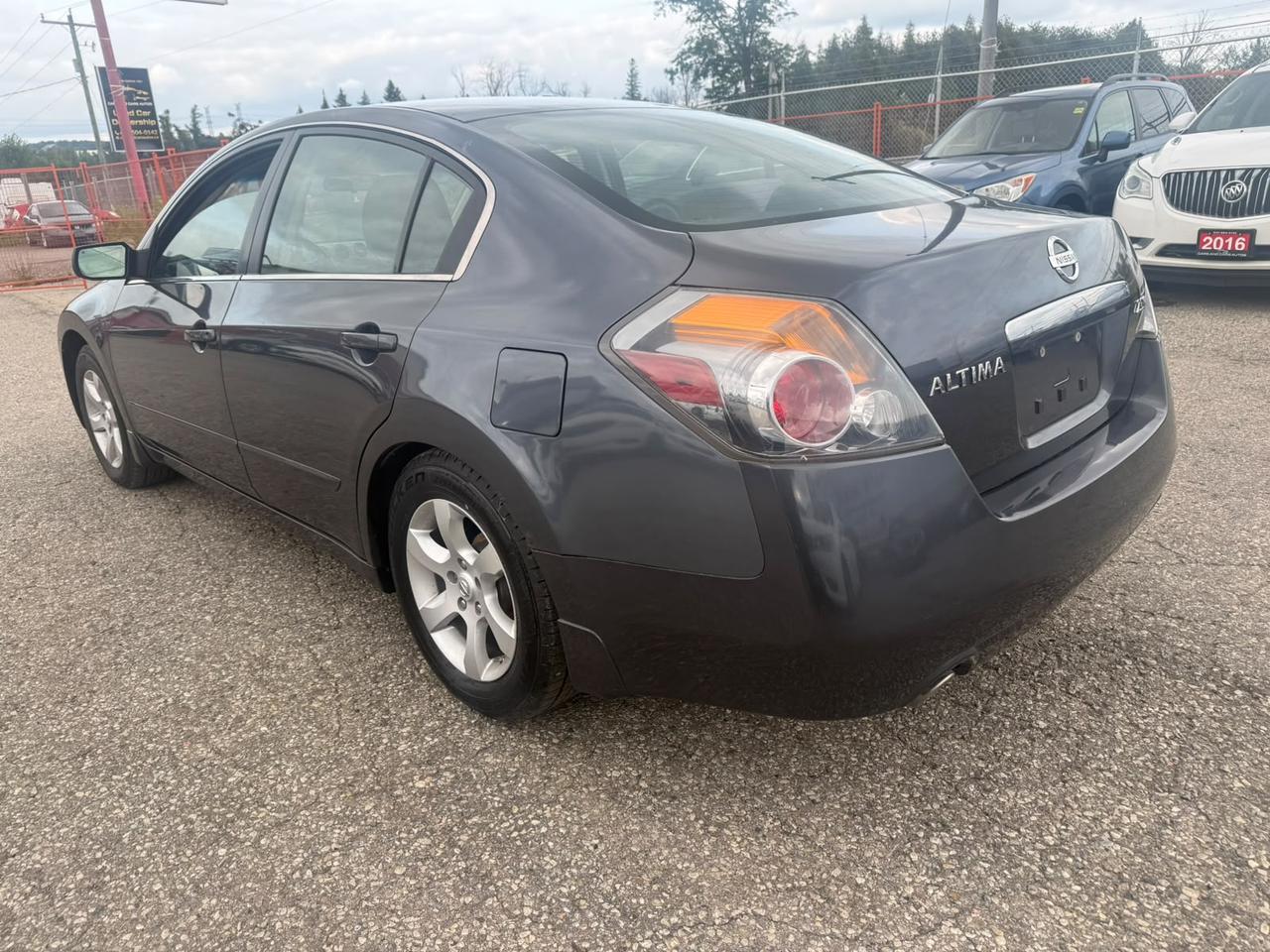2009 Nissan Altima 2.5 S Photo