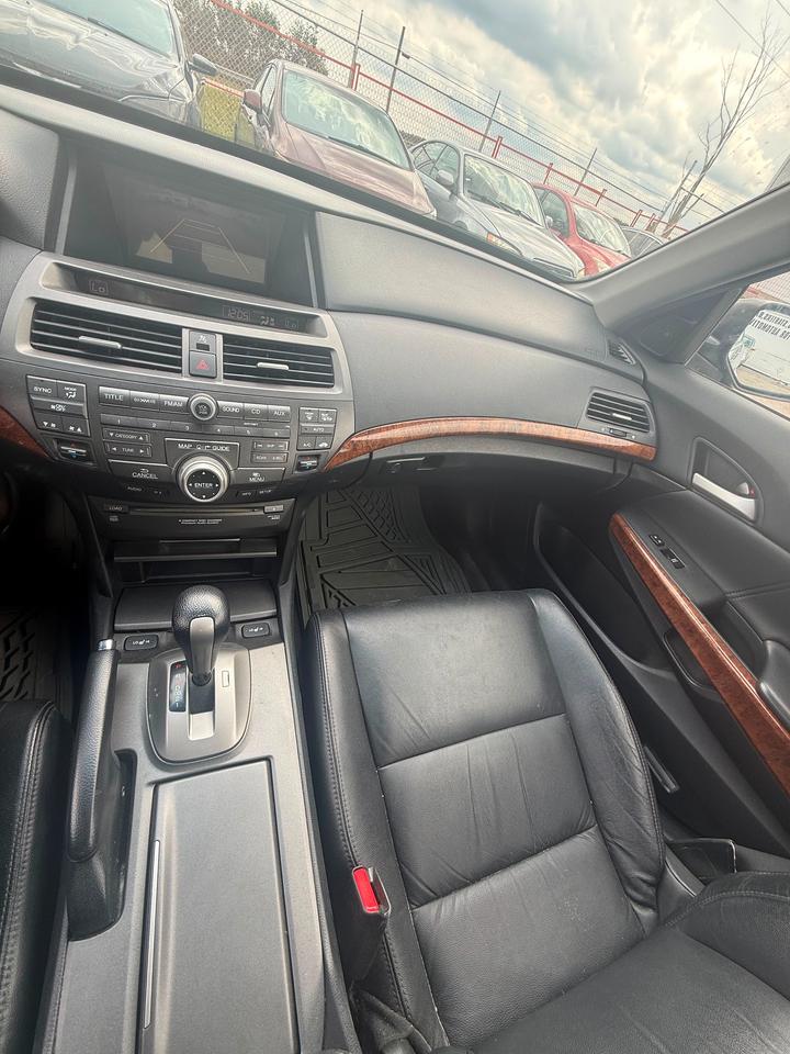2012 Honda Accord EX-L W/NAVI Photo