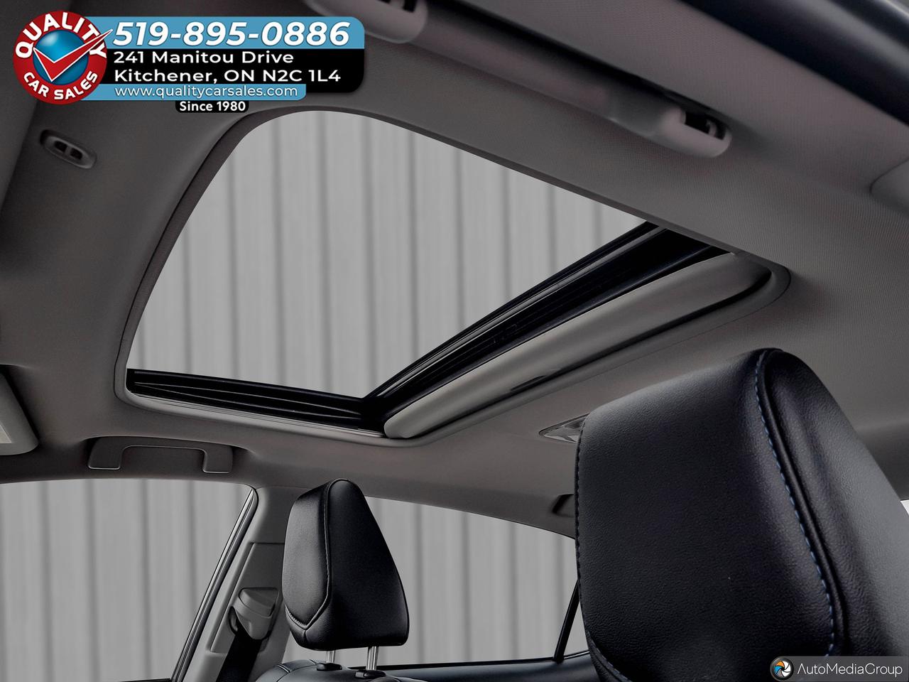 2017 Toyota Corolla SE *SUNROOF* Photo