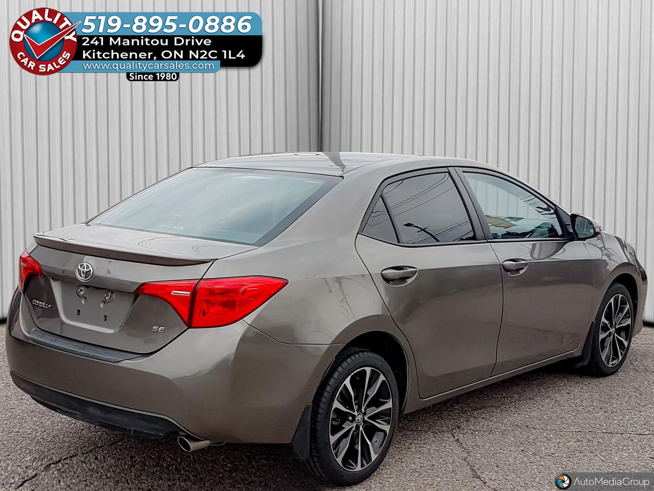 2017 Toyota Corolla SE *SUNROOF* Photo2