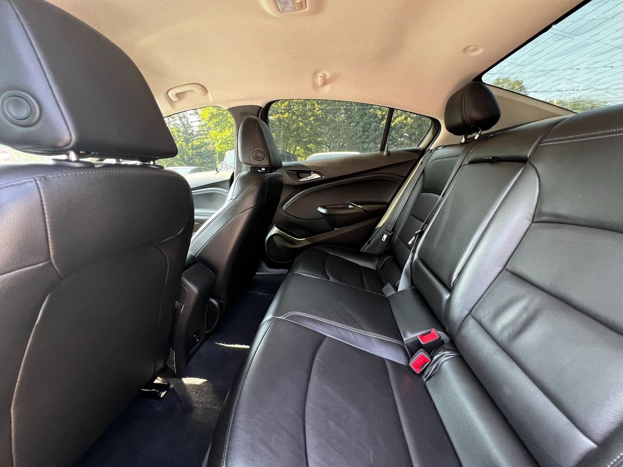 2018 Chevrolet Cruze Premier Photo