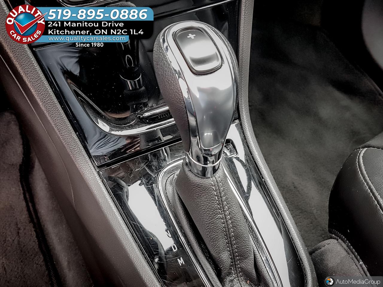 2017 Buick Encore Essence *LEATHER-SUNROOF* Photo