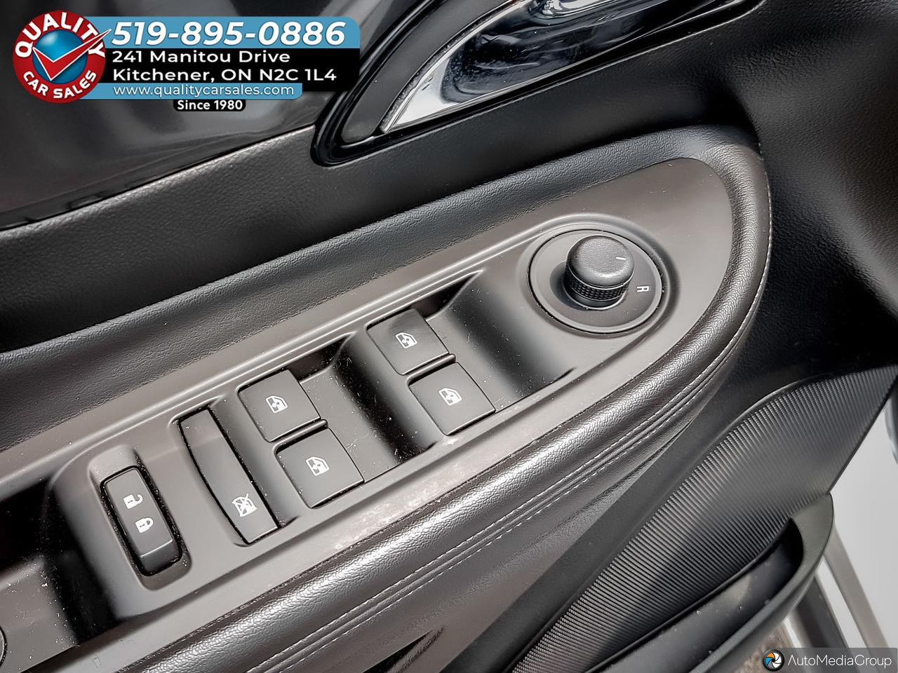 2017 Buick Encore Essence *LEATHER-SUNROOF* Photo