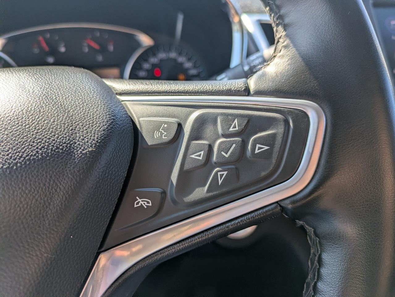 2023 Chevrolet Equinox FWD 4dr LT Photo