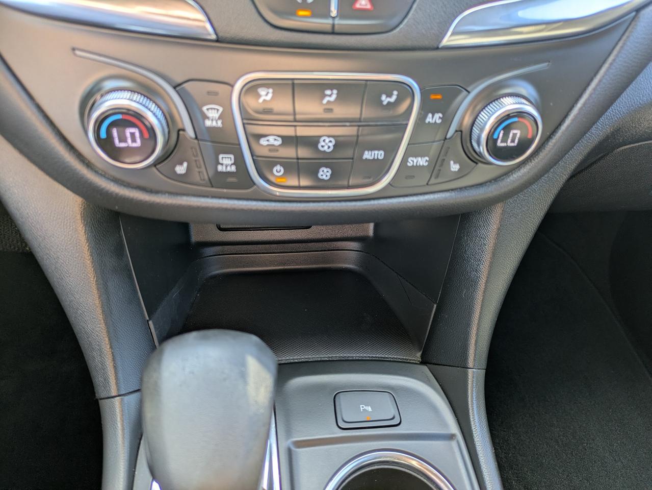2023 Chevrolet Equinox FWD 4dr LT Photo