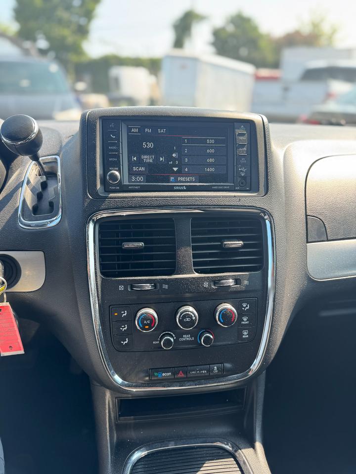 2014 Dodge Grand Caravan SXT | CERTIFIED | 39 RECORDS Photo