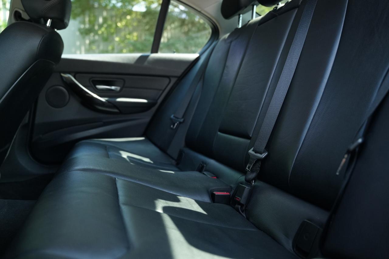 2014 BMW 3 Series 320i xDrive Photo