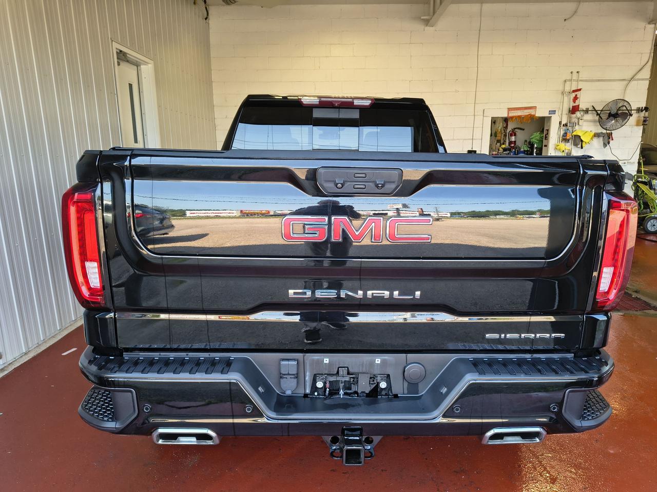 2022 GMC Sierra 1500 Denali Long Box Photo