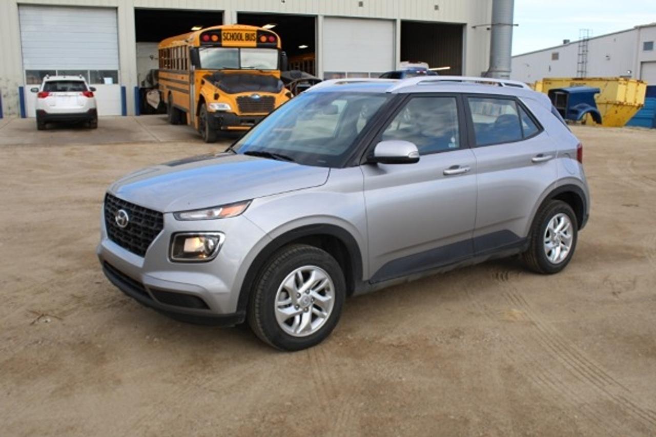 2025 Hyundai Venue Preferred w/Htd cloth, BUC - Photo #1