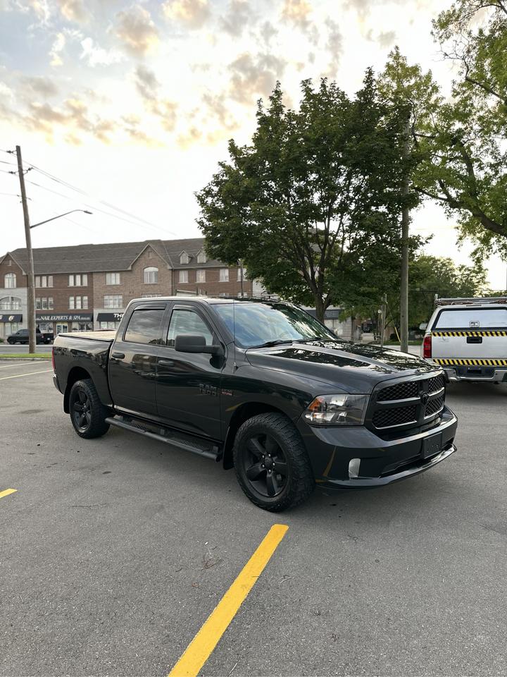 2017 RAM 1500 Big Horn - Photo #5